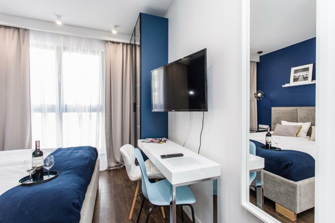 Modern & Classy Industrial - Apartamenty Browar Gdańsk Buitenkant foto